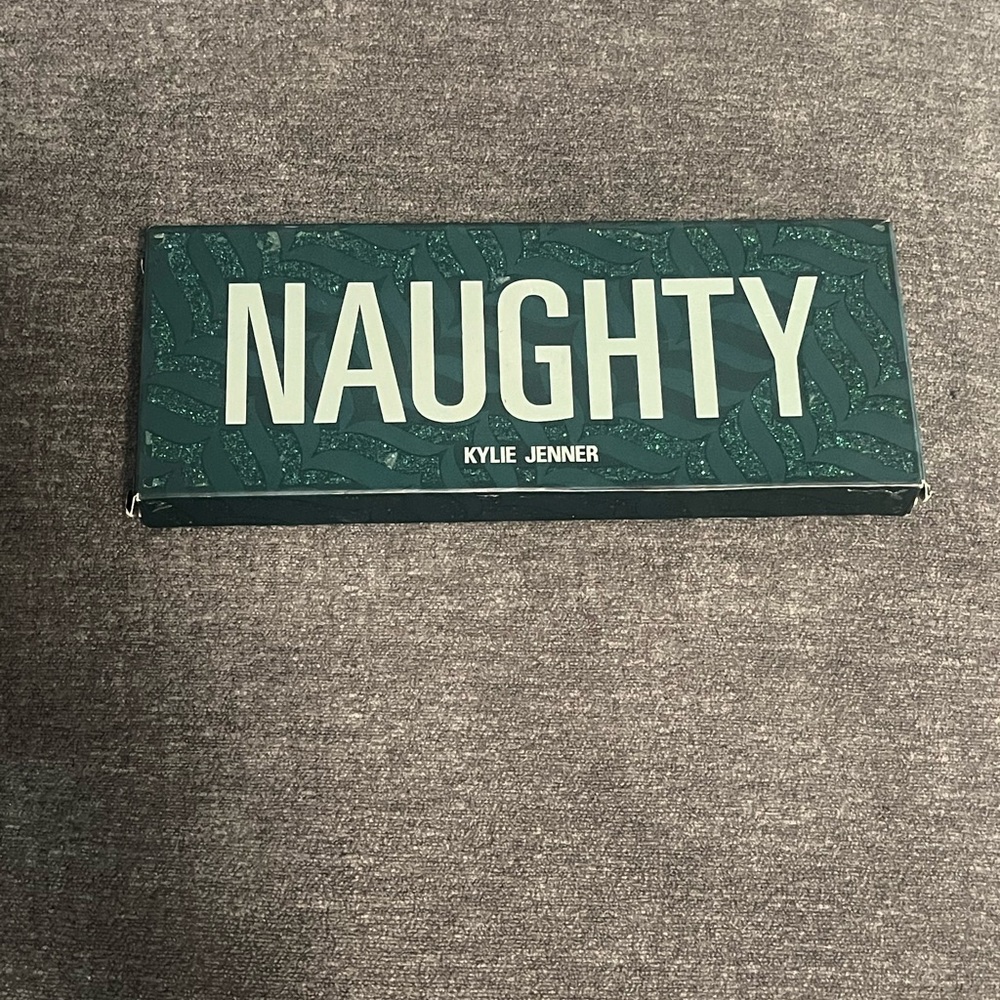 Kylie Jenner Naughty Palette
